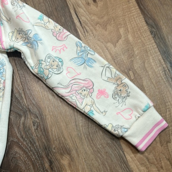 Disney princess jacket Girls size 7 Cream and pink zip up with castle zipper - Picture 6 of 16